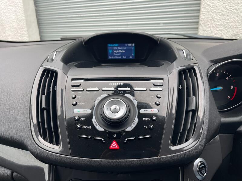 FORD KUGA