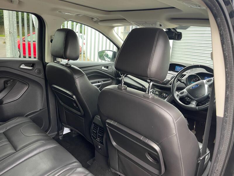 FORD KUGA