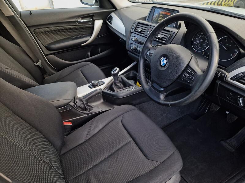 BMW 1 SERIES
