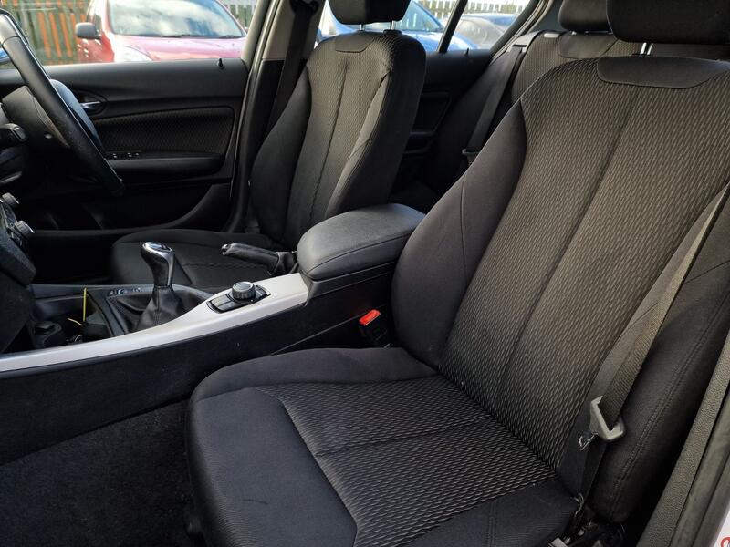 BMW 1 SERIES
