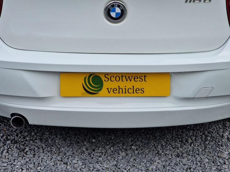 BMW 1 SERIES