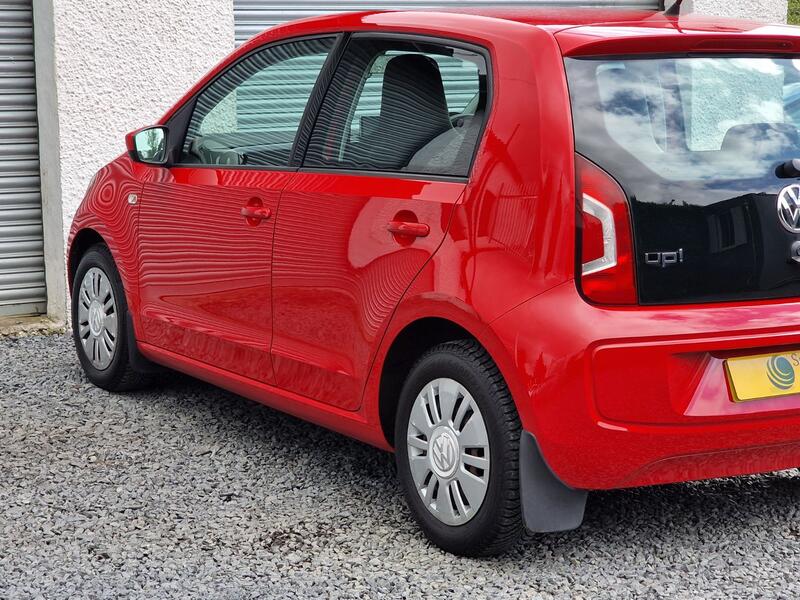 VOLKSWAGEN UP