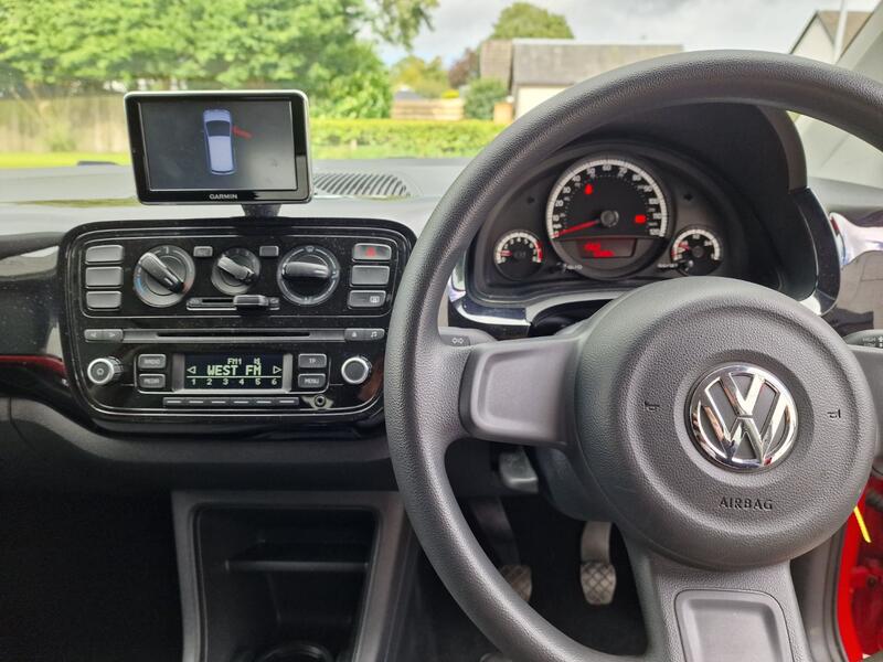 VOLKSWAGEN UP