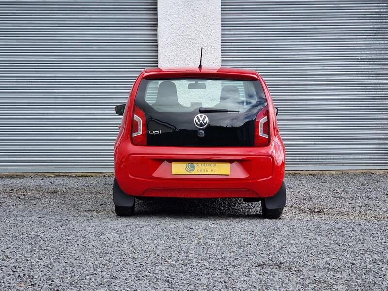 VOLKSWAGEN UP