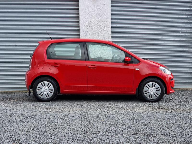 VOLKSWAGEN UP