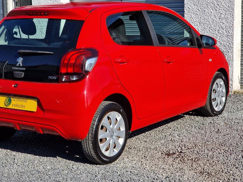 PEUGEOT 108