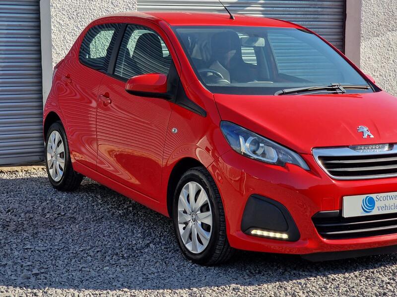 PEUGEOT 108