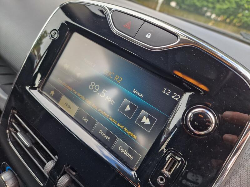 RENAULT CLIO