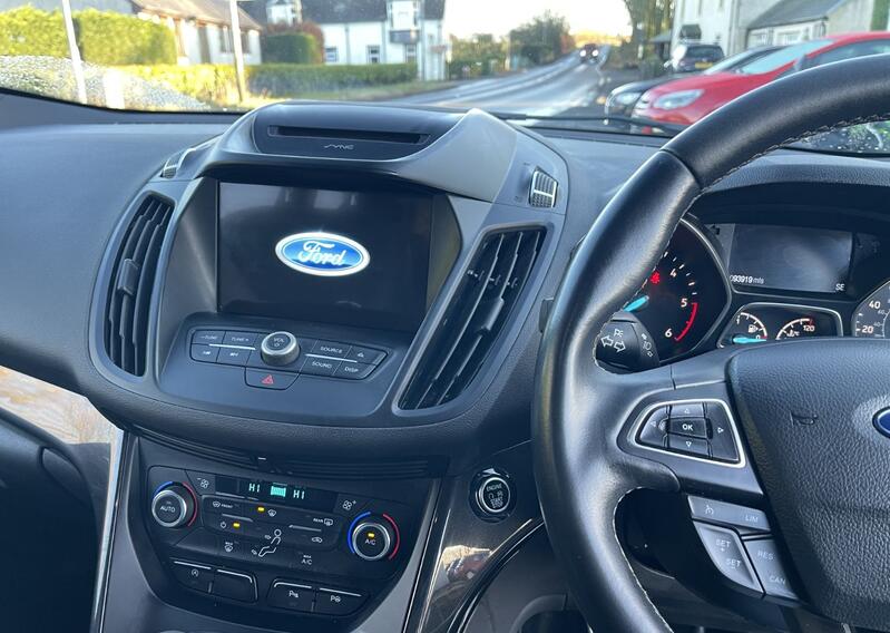 FORD KUGA